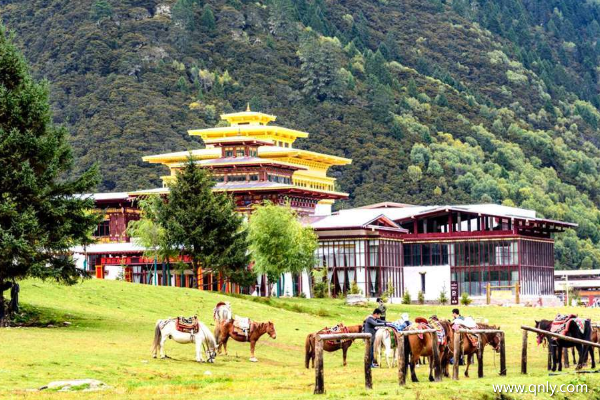 去拉薩旅游多少錢
