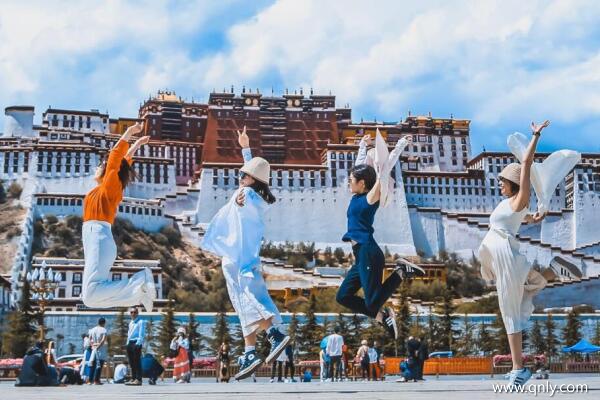 國慶節(jié)去西藏會很冷嗎？國慶去西藏該怎么玩？