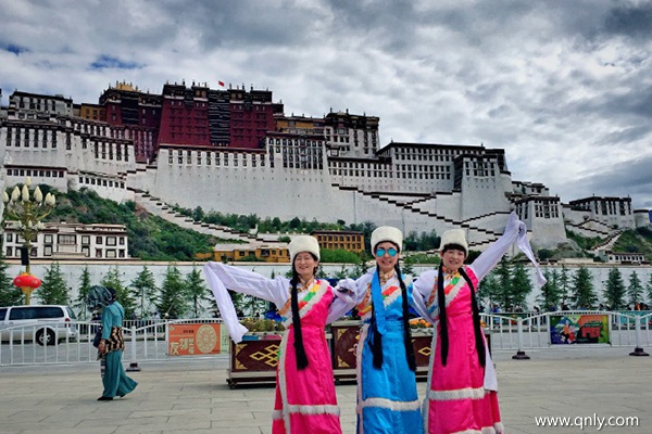 西藏旅游跟團費用是多少錢