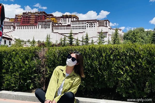帶家人跟團(tuán)去西藏旅游多少錢(qián)